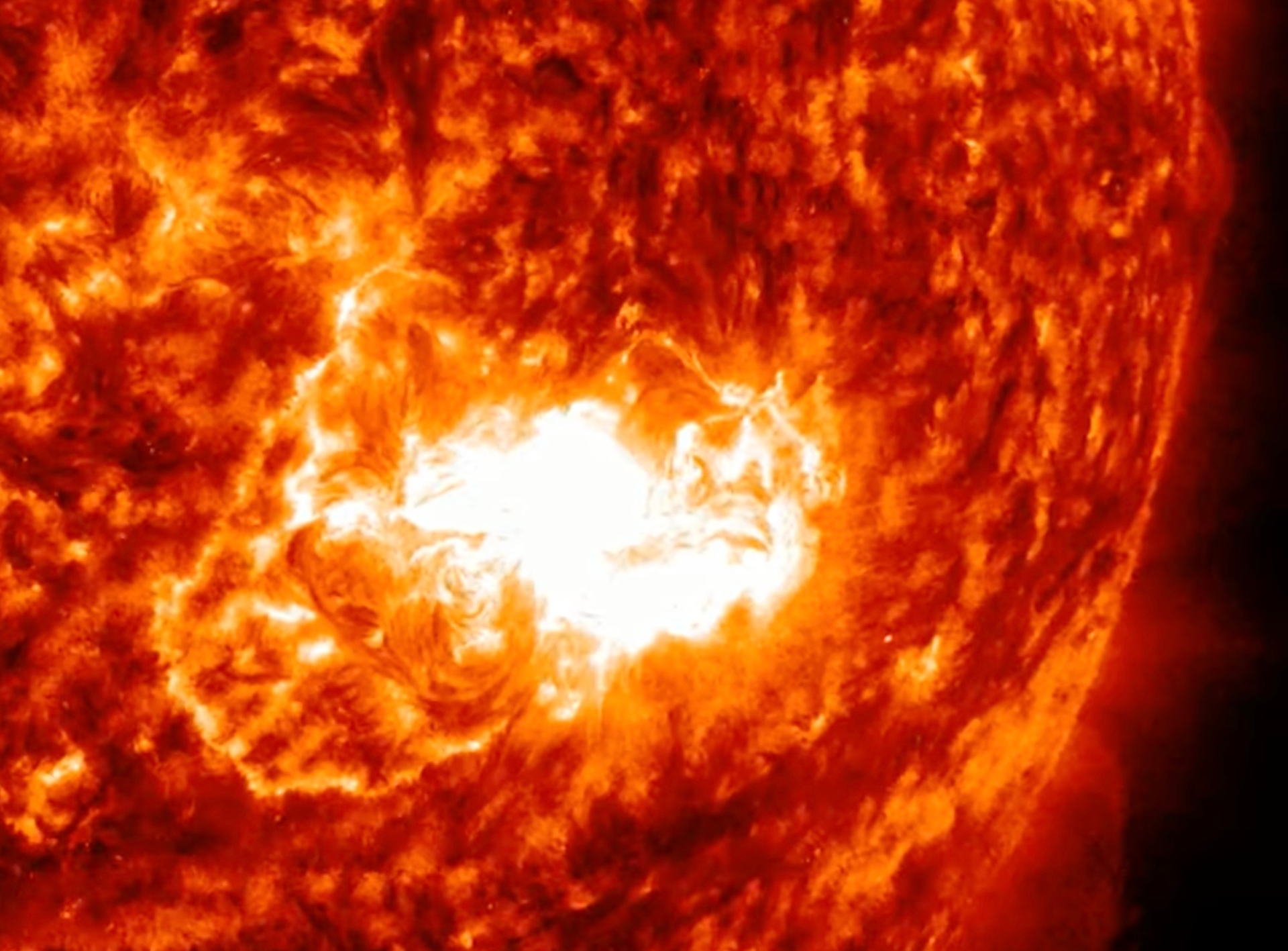 Severe Solar Storm Warning: US Space Weather Forecast Center Issues G4 Alert After 20 Years