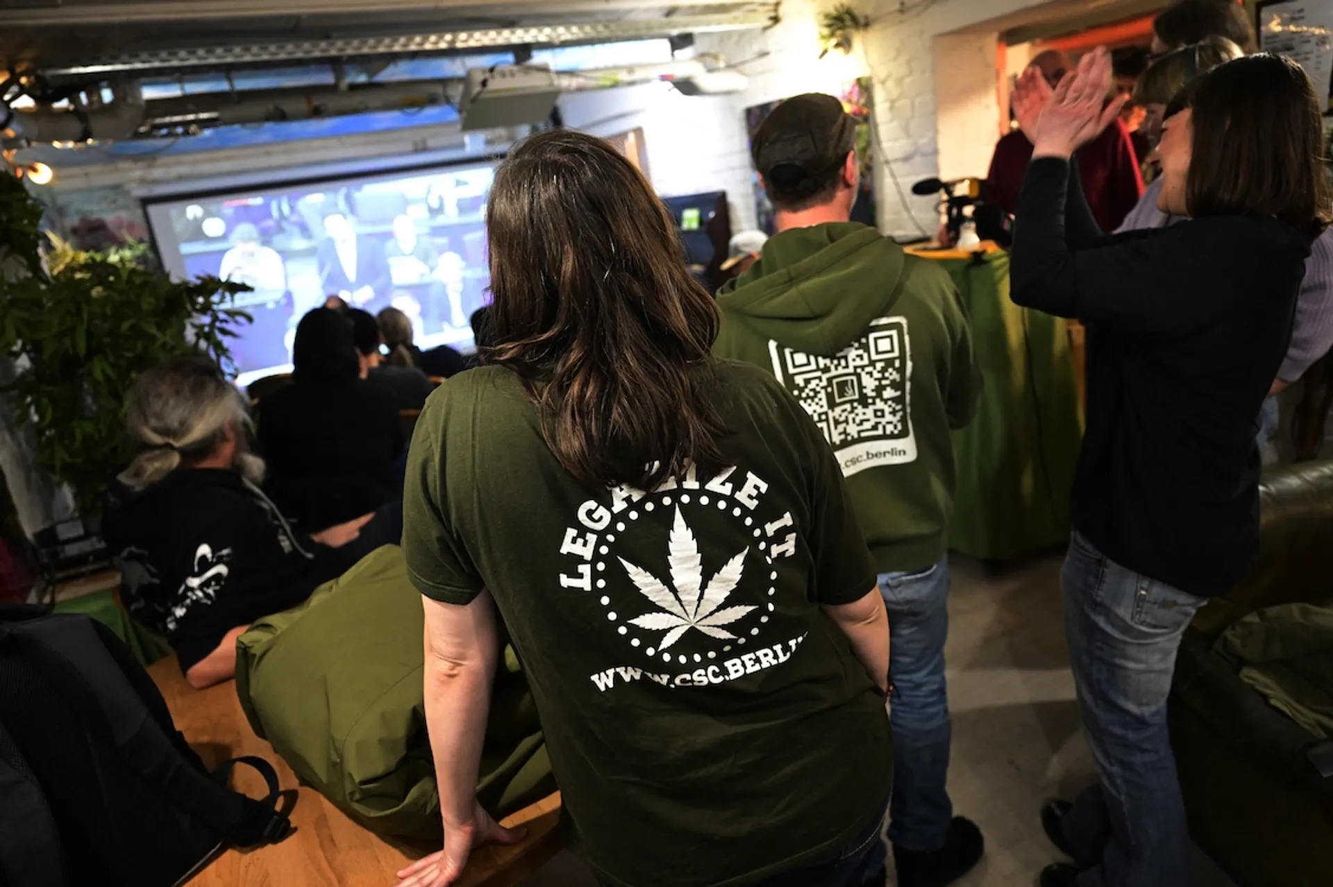 Duitsland legaliseert wiet, Nederland raakt verder achterop - Joop