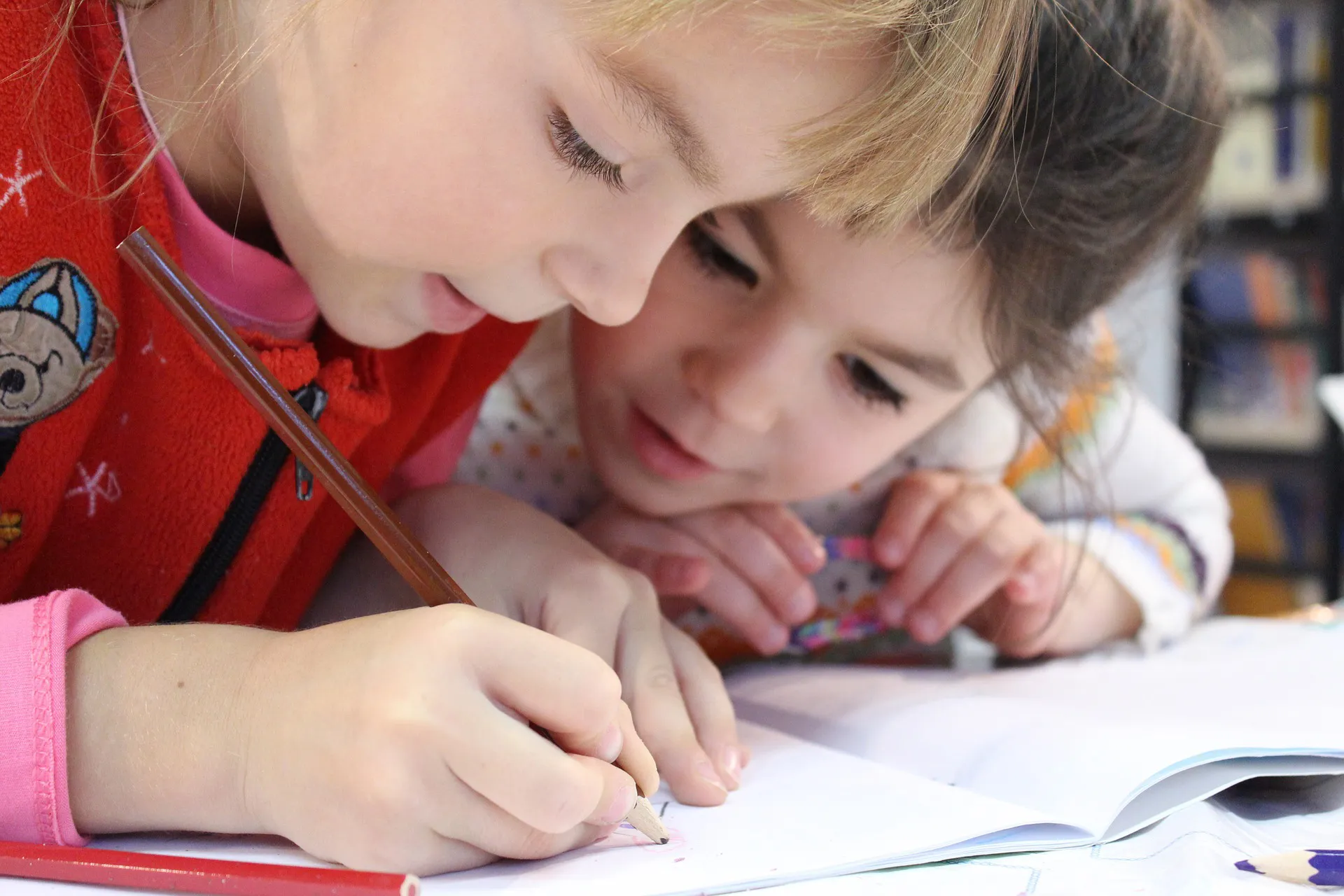 Afbeelding van Help kinderen die in armoede opgroeien: verhoog het minimumloon