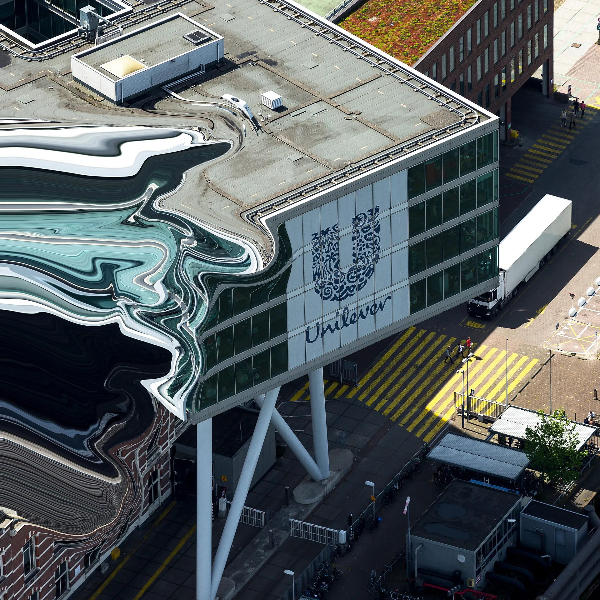 Afbeelding van Unilever en Shell: betalen pannenkoek!