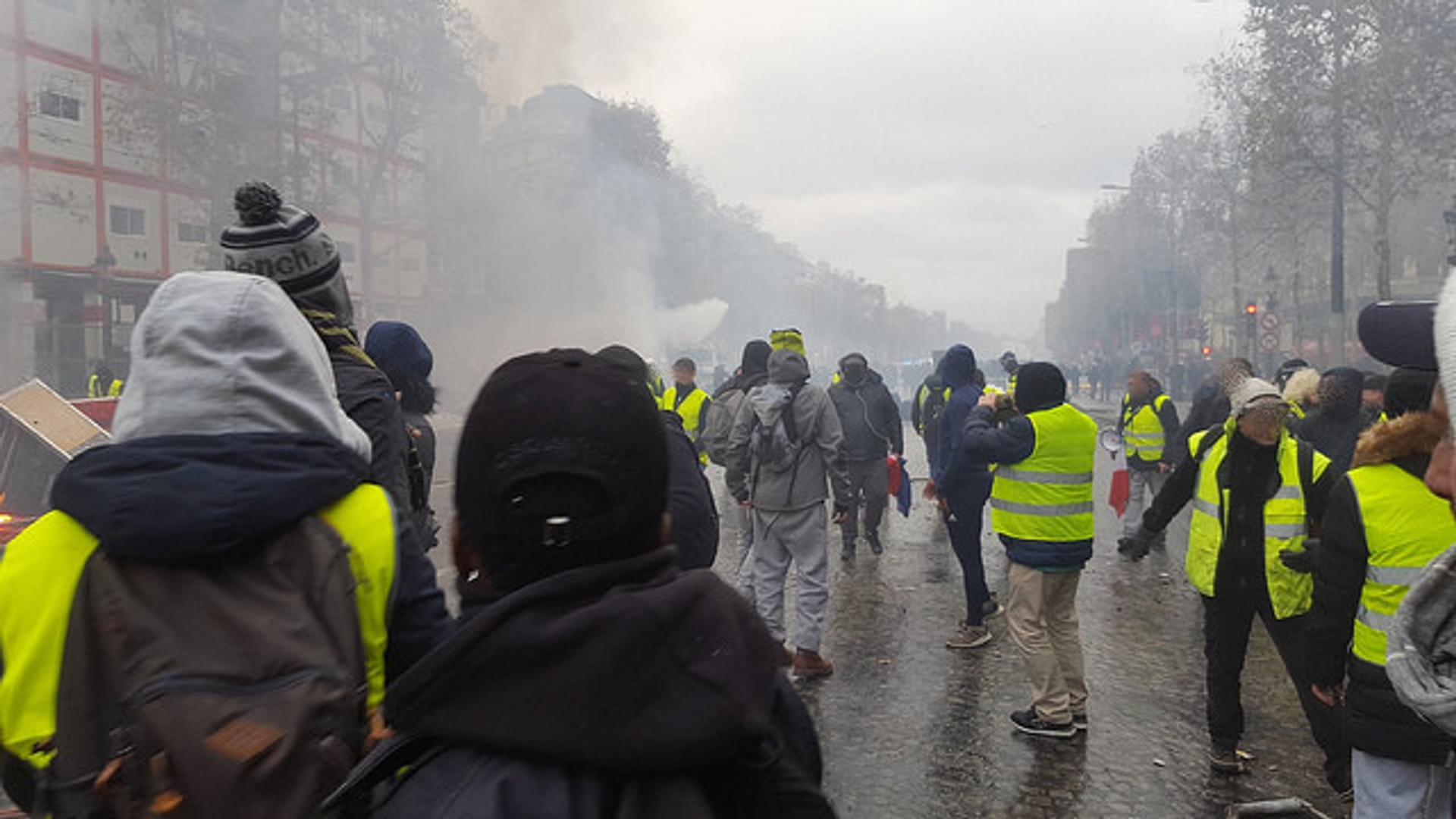 Afbeelding van Meerderheid Fransen wil dat 'gele hesjes' stoppen met acties