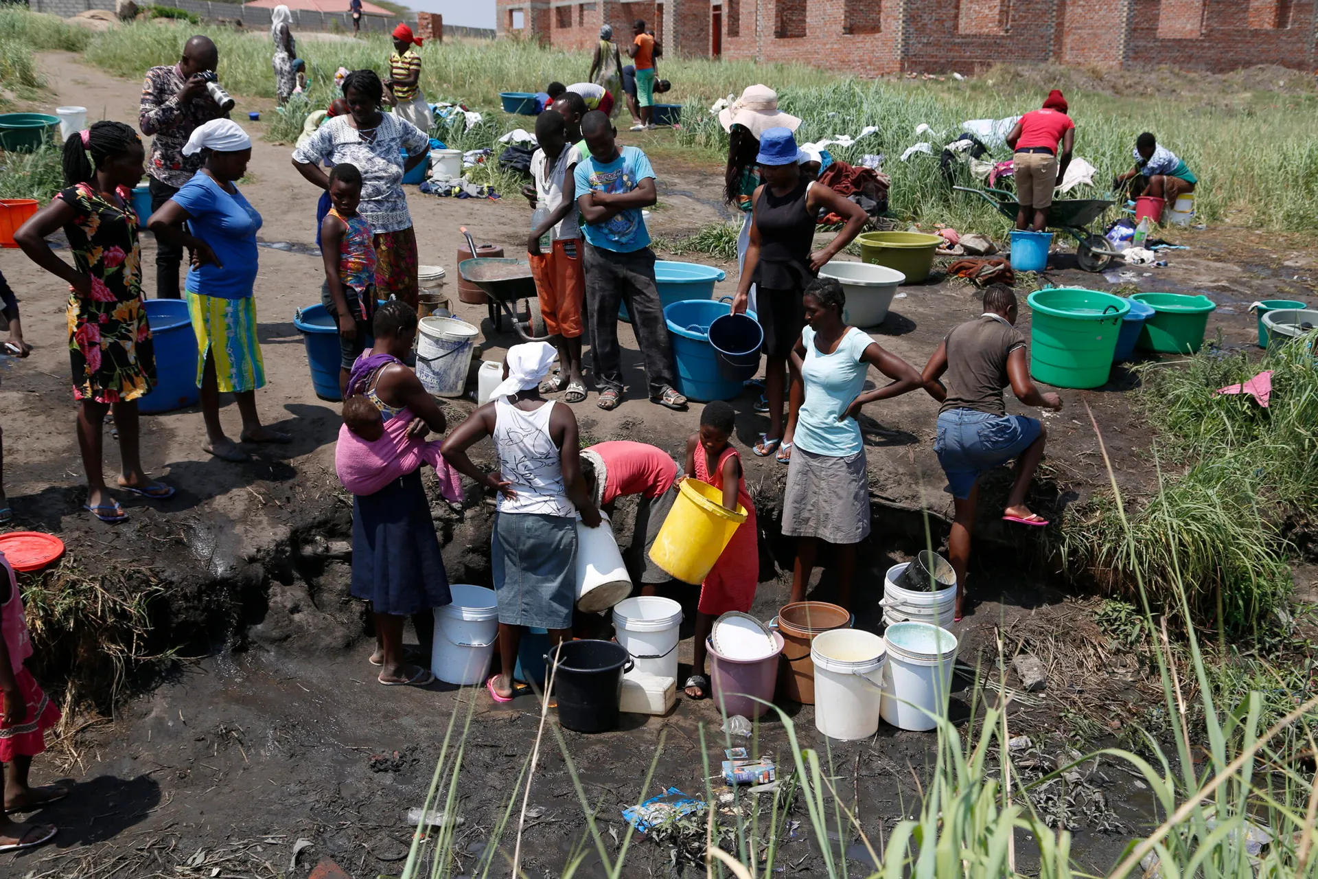 Afbeelding van Klimaatcrisis dwingt Zimbabwaanse meisjes de prostitutie in