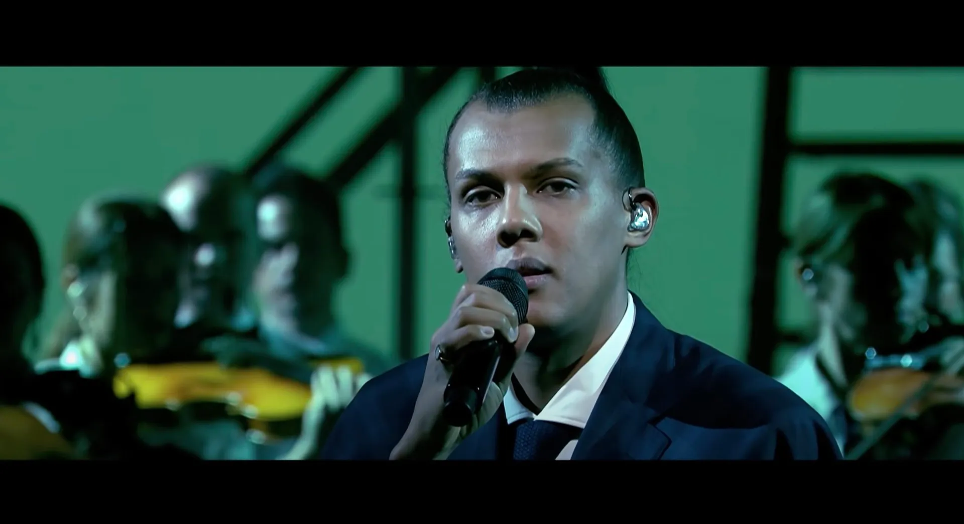 Afbeelding van Stromae steelt de show bij 'Matthijs Gaat Door'