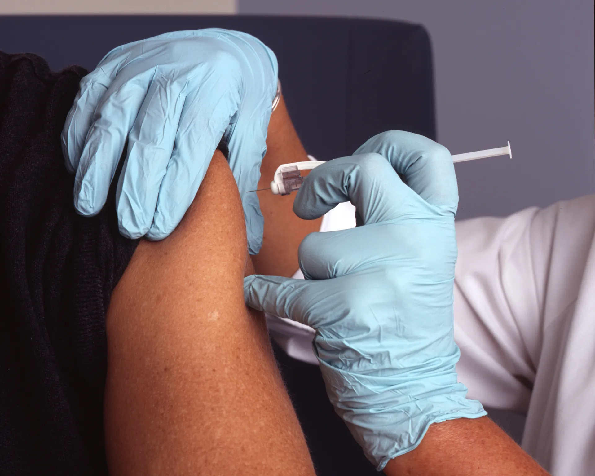 Afbeelding van Toponderzoeker: Reken niet op vaccin tegen corona
