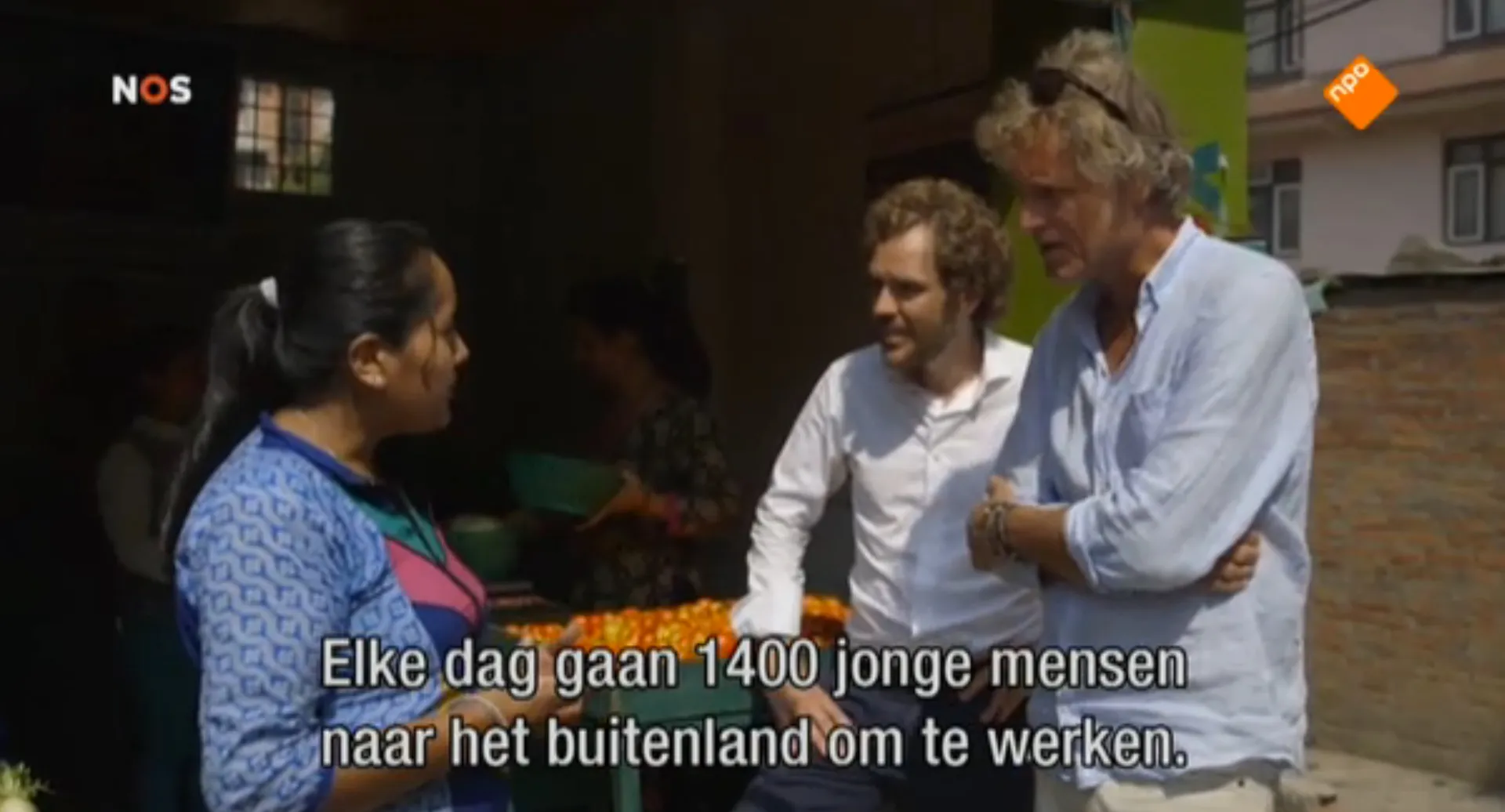 Afbeelding van Jeroen Pauw checkt hulp aan Nepal
