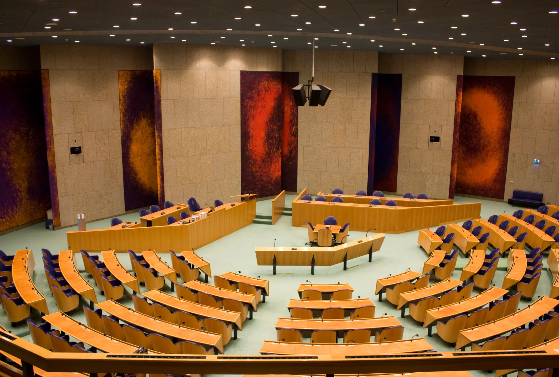 Afbeelding van Kabinet weet niet wat effect van eigen bezuinigingen is