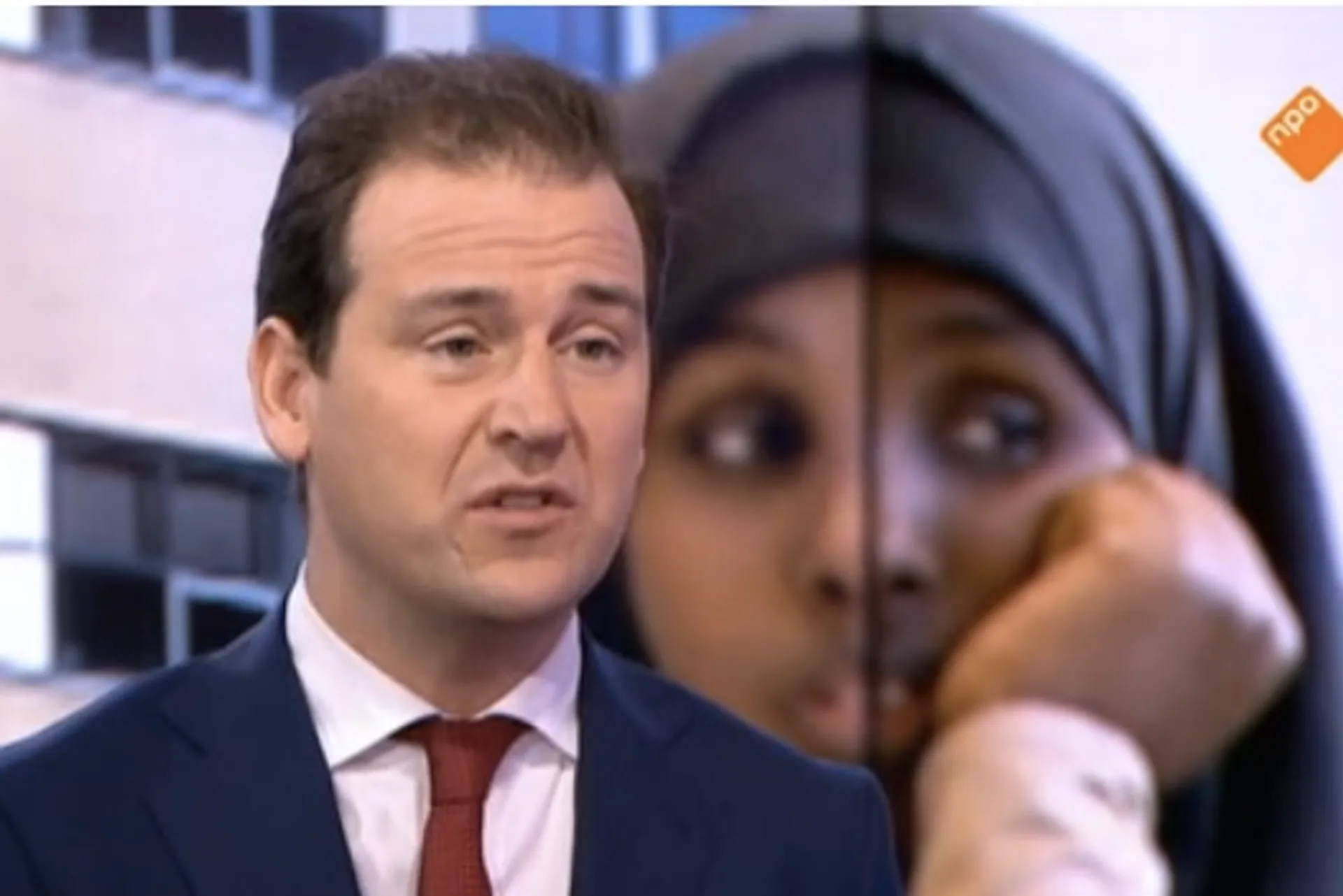 Afbeelding van Asscher regelt extra hulp voor vrijwilligers bij inburgeren asielzoekers