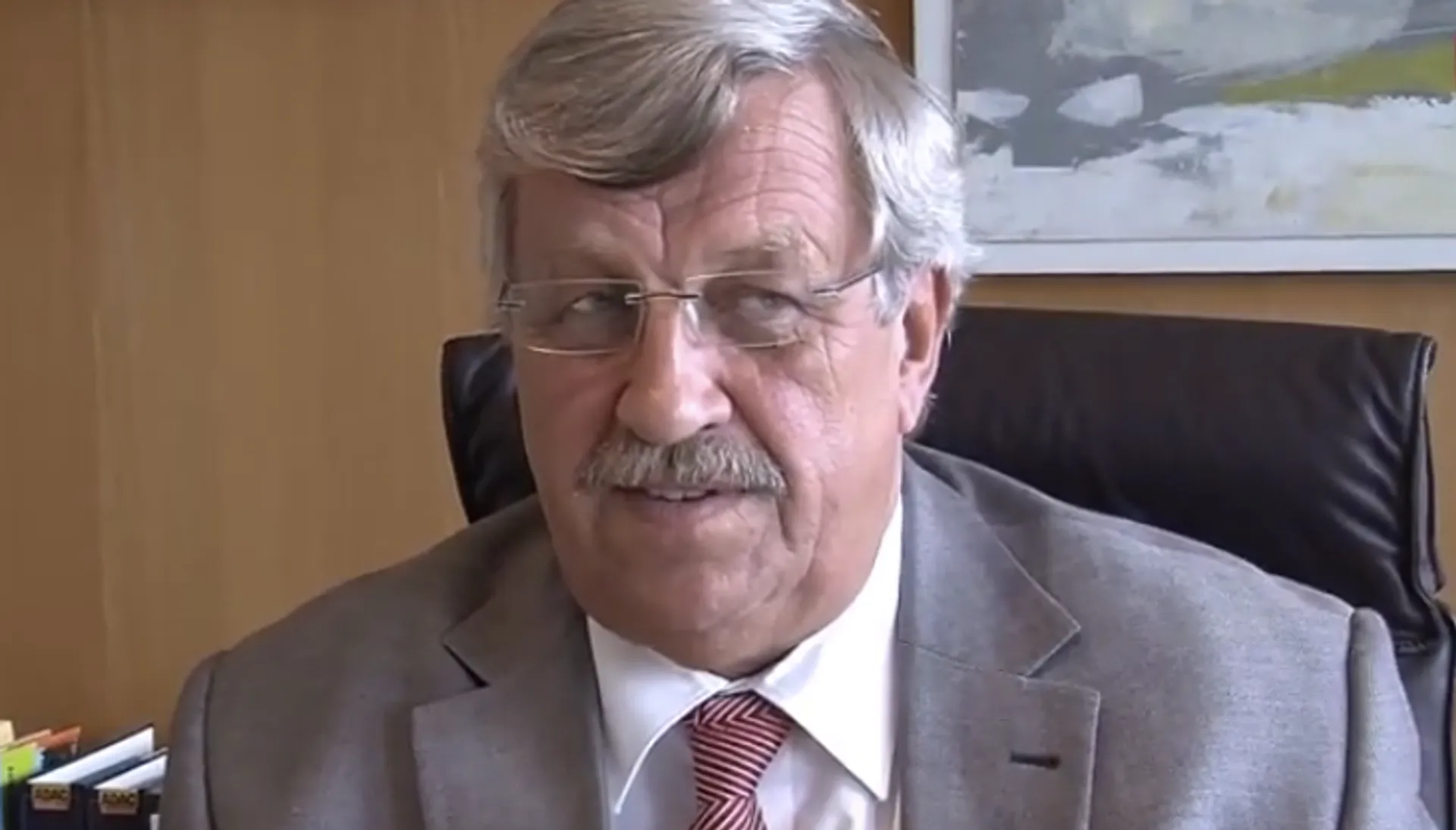 Door extreemrechts bedreigde politicus blijkt vermoord - Joop - BNNVARA