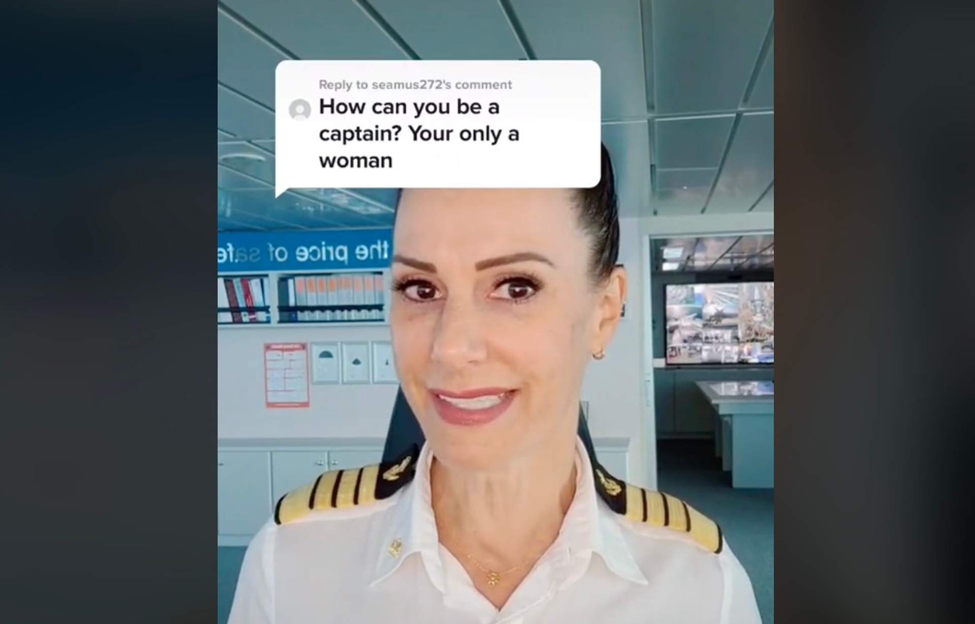 Afbeelding van Vrouwelijke kapitein cruiseschip zet seksistische trol op z'n nummer