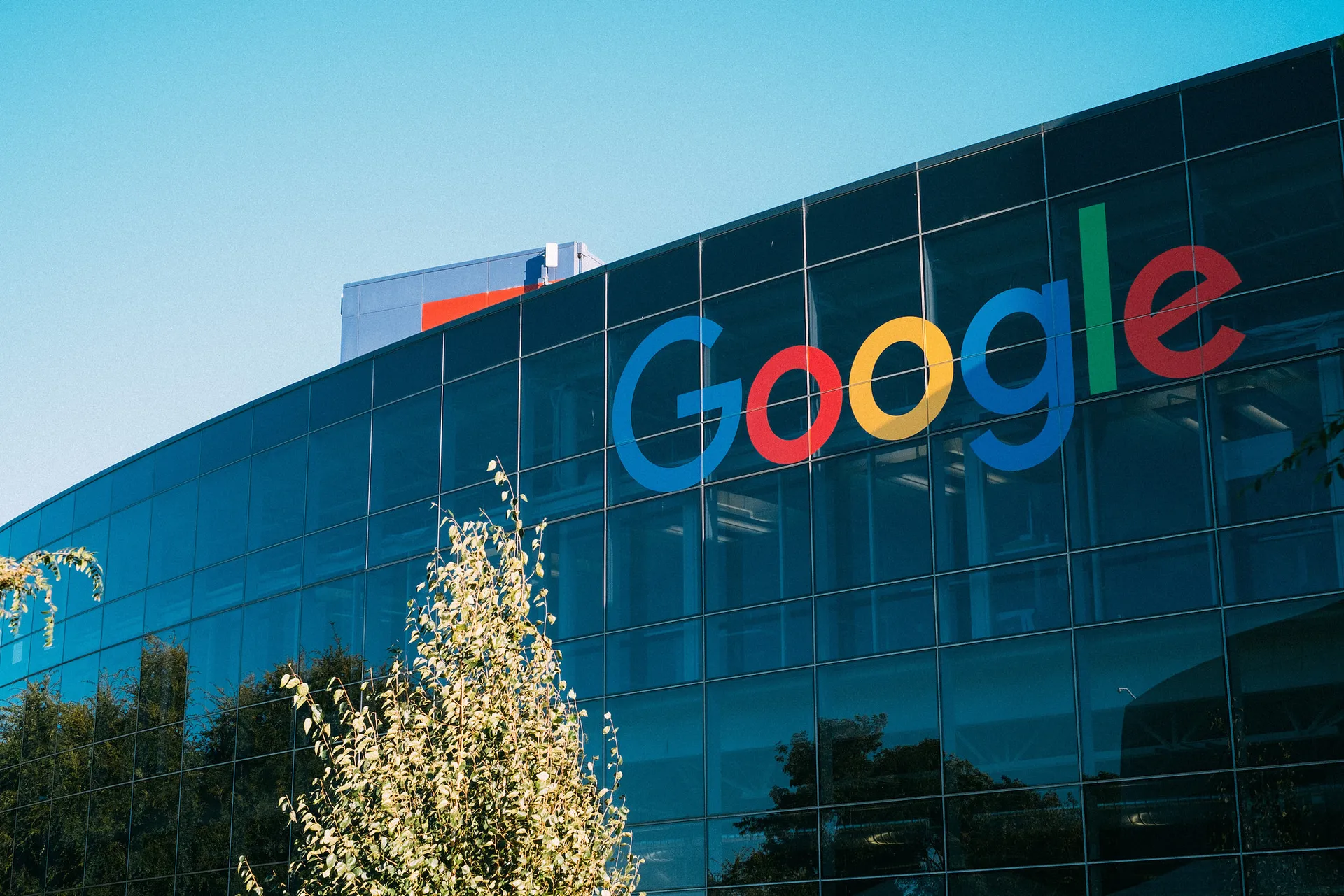 Afbeelding van Ook Facebook, Google en andere internetreuzen moeten belasting betalen