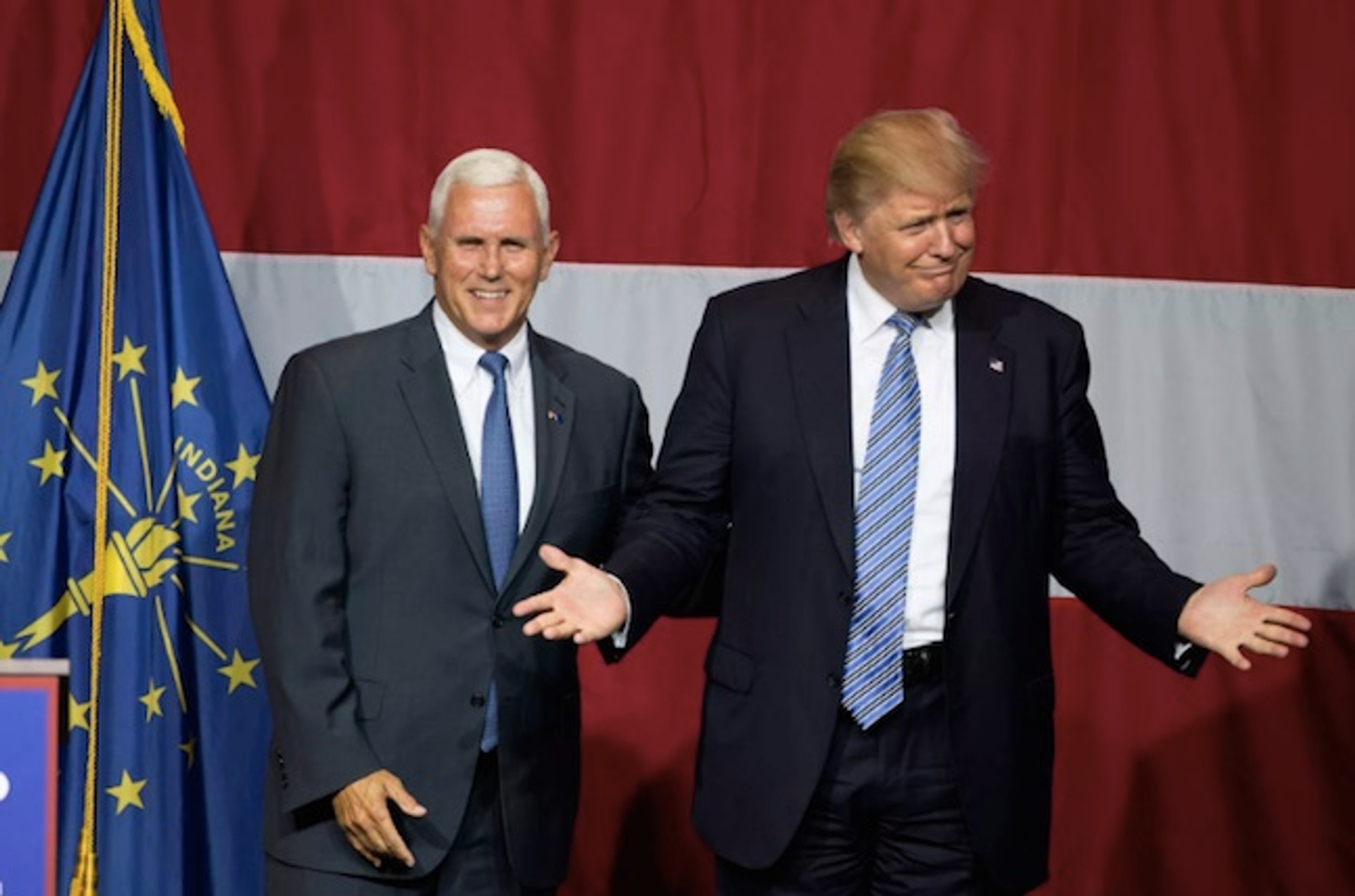 Afbeelding van Donald Trump kiest homofobe gouverneur Mike Pence als running mate