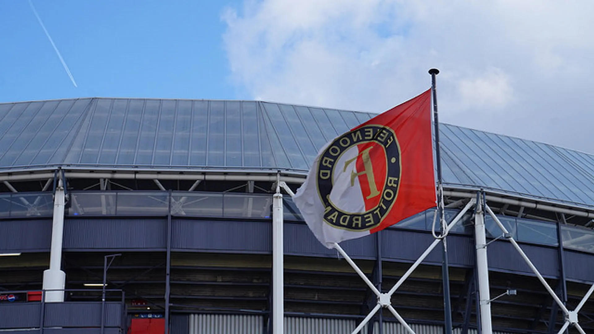 Het zit tussen de oren, bij Feyenoord - Joop - BNNVARA