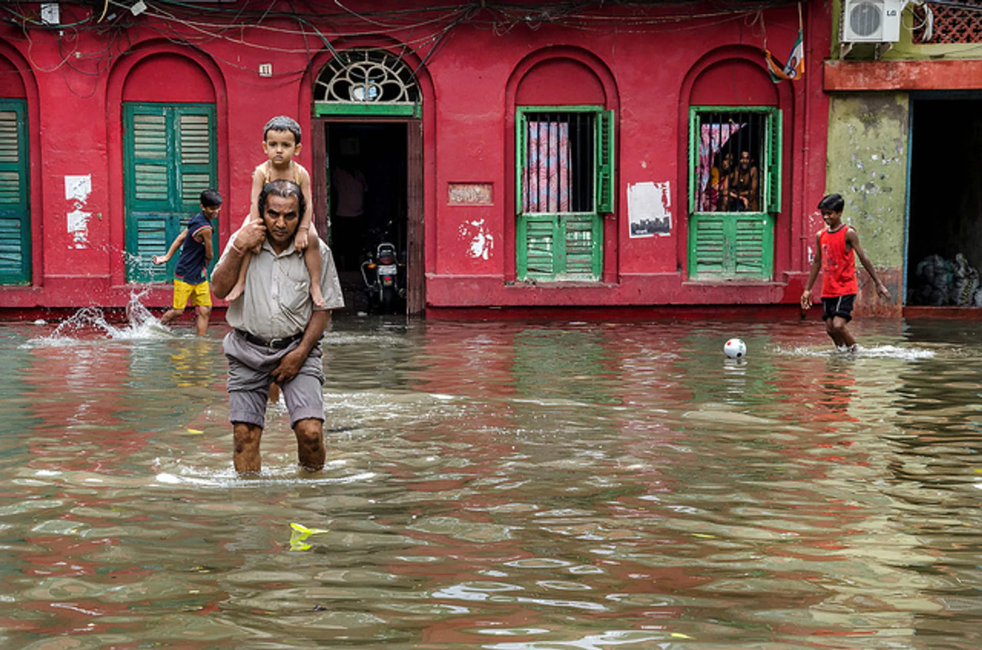 Afbeelding van 1.500 doden in India, Nepal en Bangladesh door noodweer