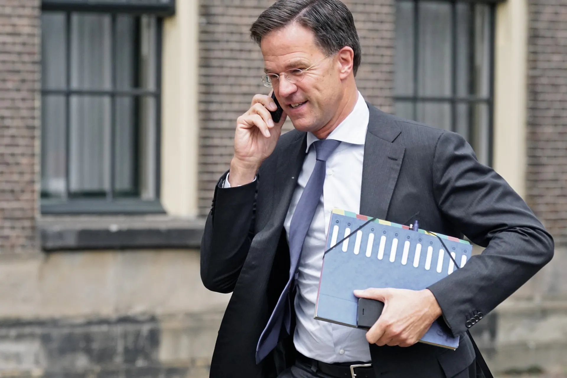 Dijkhoff gaat de wachtgeldduiten terug storten, let maar op - Joop