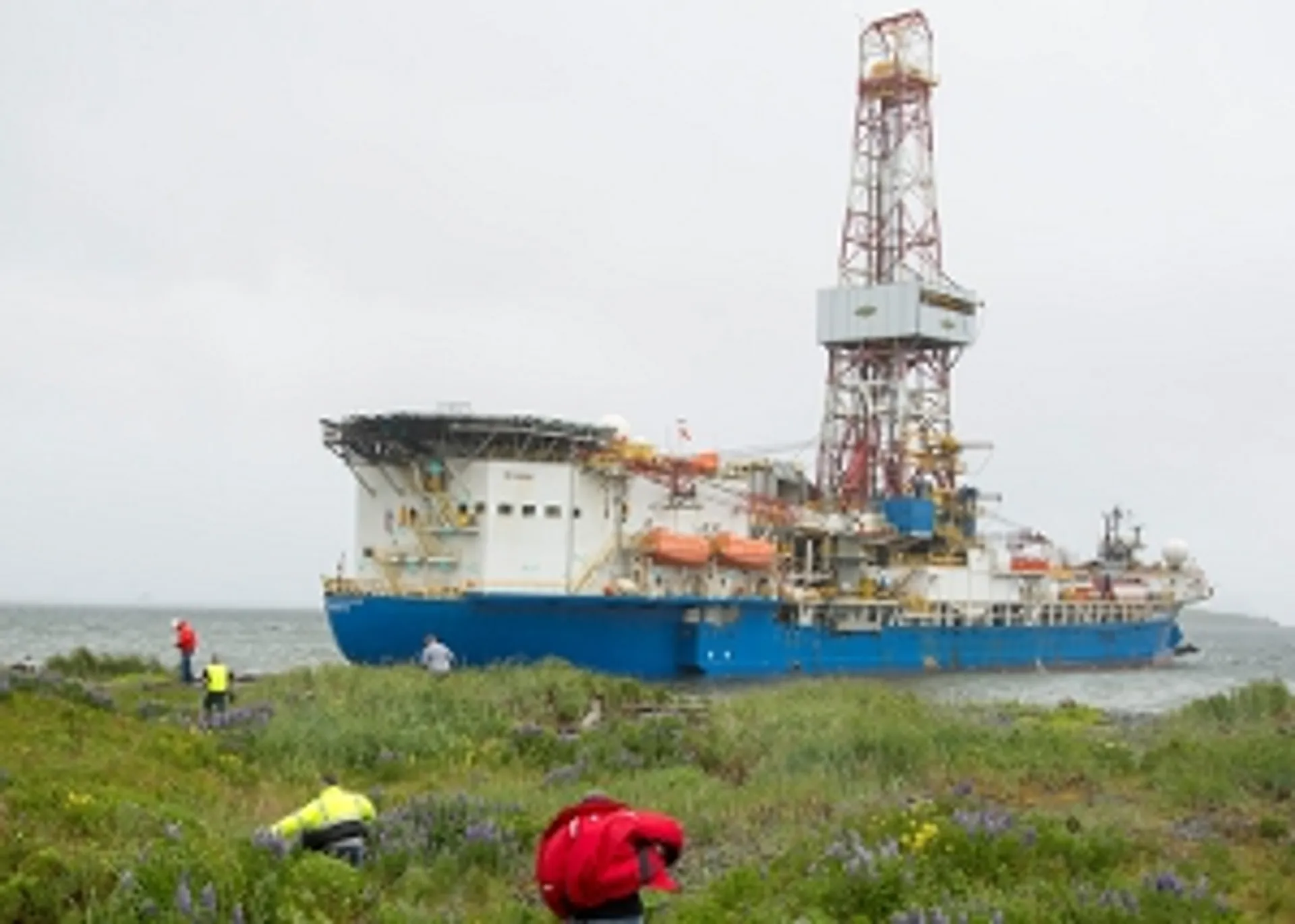 Shell-schip niet op kust Alaska vastgelopen? - Joop - BNNVARA