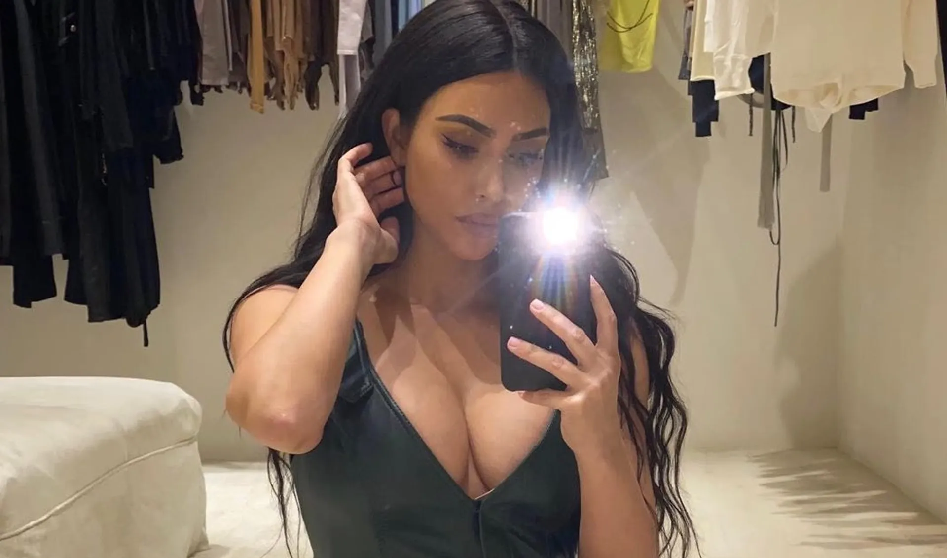 Afbeelding van Kim Kardashian roept miljoenen volgers op tot actie tegen Instagram en Facebook
