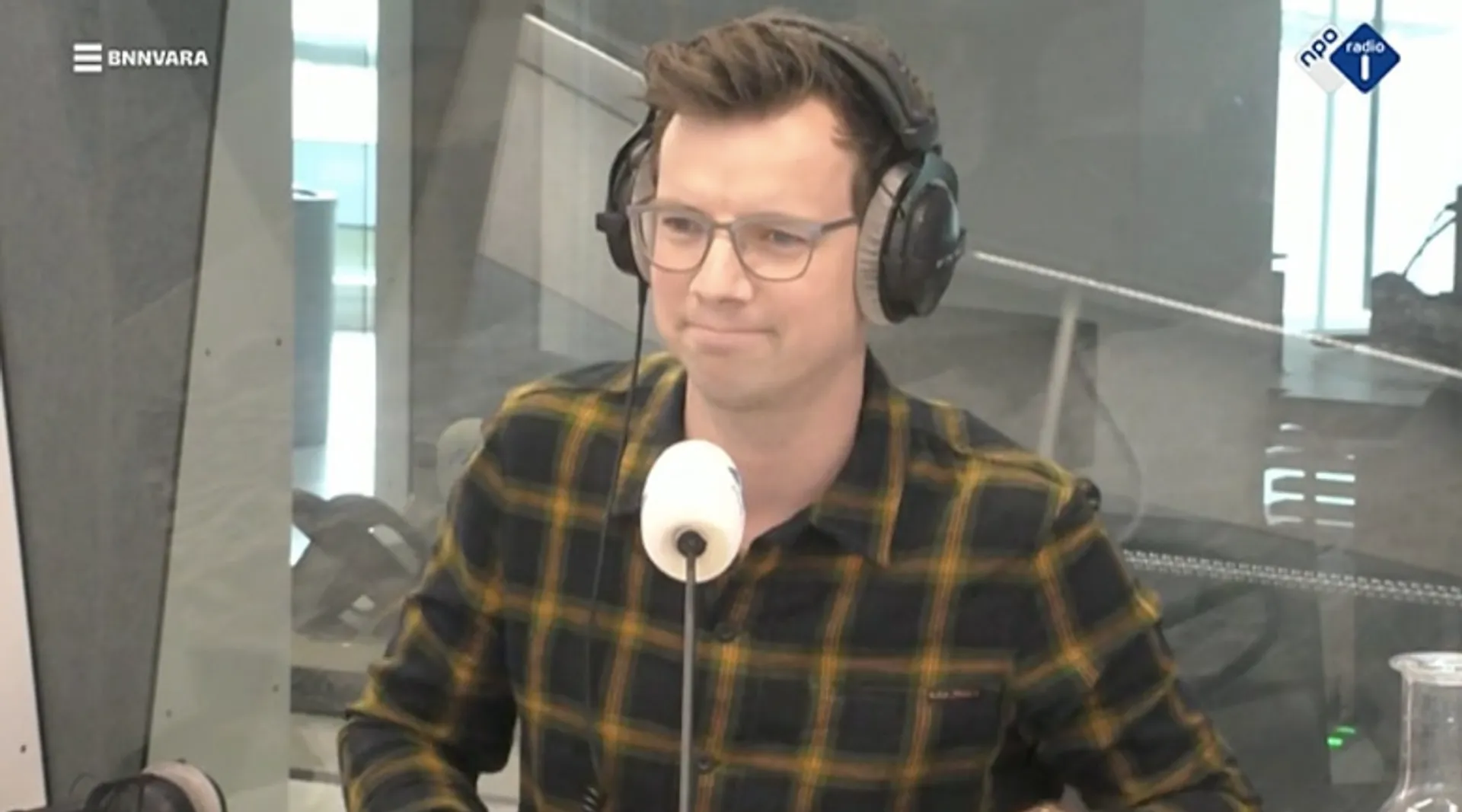 Afbeelding van Als je met een jointje misdaad financiert, weet Pieter Derks er nog wel een paar