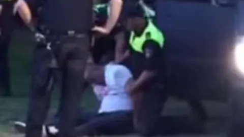 Man overlijdt na gewelddadige arrestatie door Haagse politie ..., image size:480x270