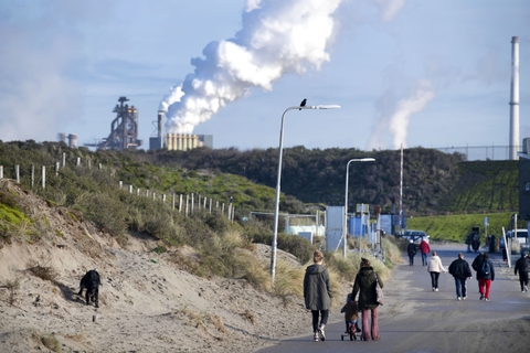 Hoe moet het verder met Tata Steel? 7 vragen over de grootste CO2-vervuiler