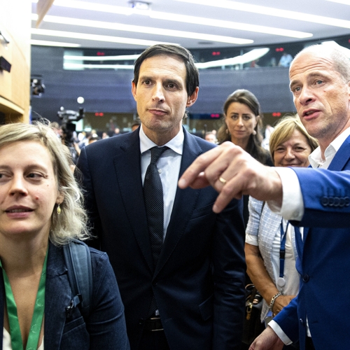 Diederik Samsom weg als kabinetschef Wopke Hoekstra, CDA’er wil in Brussel blijven