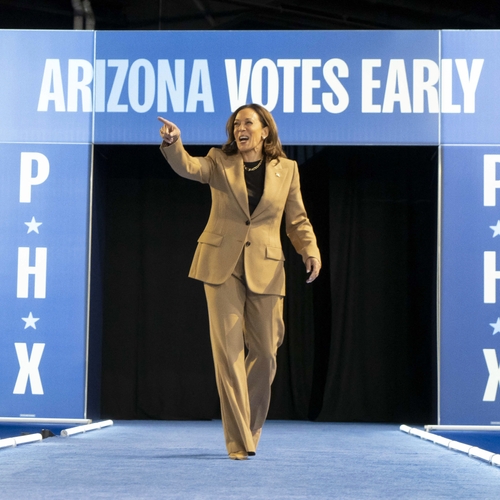 Campagnemedewerkers Kamala Harris werken in Arizona vanaf geheime locatie na aanslagen op partijkantoor