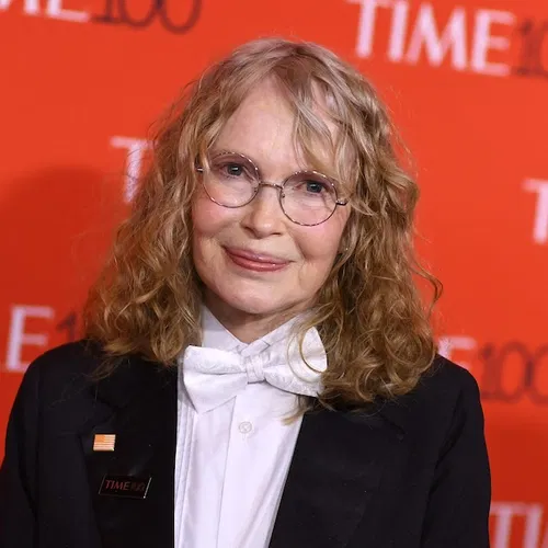 Mia Farrow vreest dat regering Trump poliovaccinatie gaat afschaffen