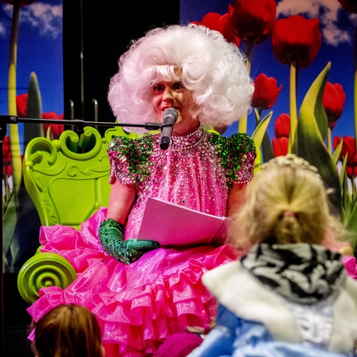 Rotterdams theater bedreigd vanwege voorleesmiddag door dragqueens