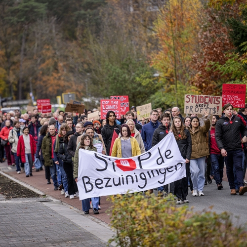 Schrikbarende omvang laaggeletterdheid heeft meer impact op onze economie dan bezuinigingen hoger onderwijs