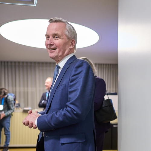 Eric van der Burg inmiddels populairste VVD’er: meer dan 1000 euro ingezameld voor boeket voor staatssecretaris