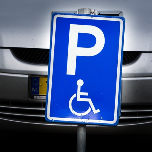 Fortuynistisch raadslid wil 'bevoorrechte' gehandicapten laten betalen voor gratis parkeerplek