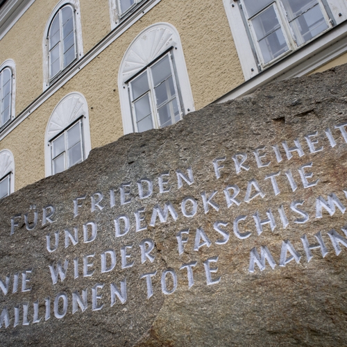 Het geboortehuis van Hitler, Joden en de bestrijding van antisemitisme