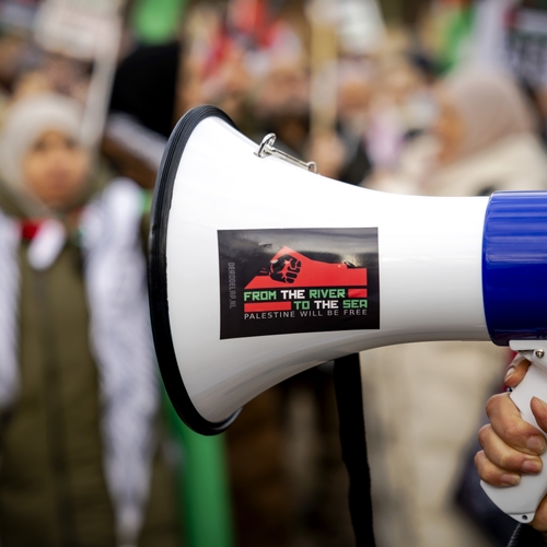 Met die antizionistische strafrede brengt Jaap Hamburger gerechtigheid voor de Palestijnen niet dichterbij