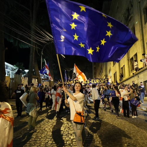 EU woest op Songfestival vanwege 'krankzinnig' verbod op Europese vlag