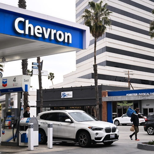 CO2-compensatie oliegigant werkt vaak averechts: klimaat slechter af door greenwashing Chevron
