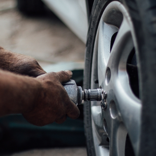 Als een vrouw autopech krijgt in Italië…