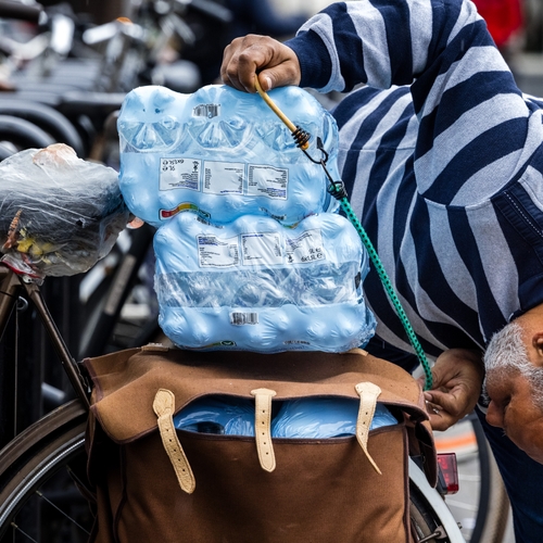 Maakt vervuild drinkwater deel uit van een nieuwe normaliteit?