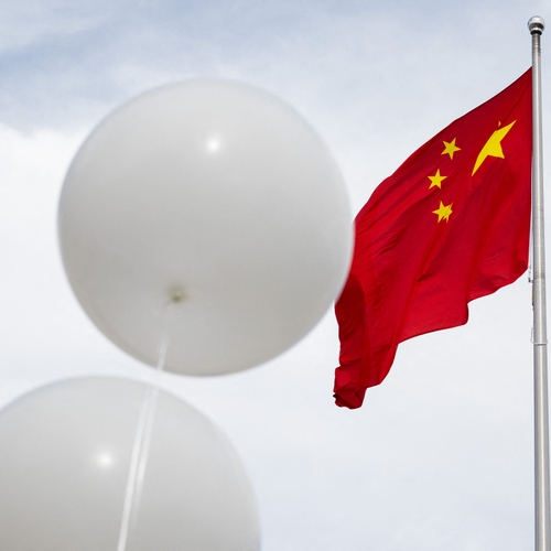 Spionagestaat China boos op AIVD-dreigingsrapport, wil dat Nederland stopt met 'koudeoorlogmentaliteit'