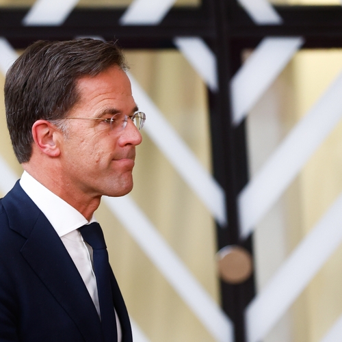 VVD-crisis: Kamerfractie laat Rutte terugvliegen van klimaattop om zich met asielwet te bemoeien