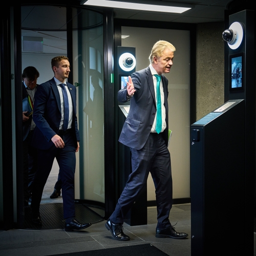 Wilders en zijn extreemrechtse vrienden openen de aanval op de vrije pers