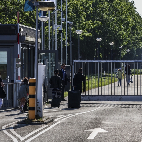 Burgerwacht in Ter Apel is signaal dat overheid de grip op overlastgevende asielzoekers volledig kwijt is