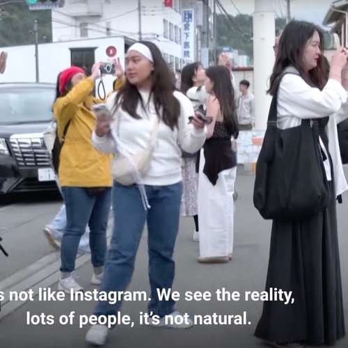 Japanse stad is instagrammers zat en blokkeert zicht op populaire berg Fuji