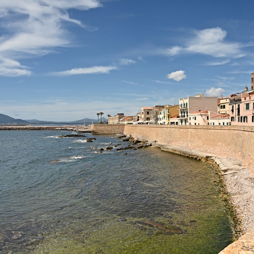 Worden we al jarenlang voorgelogen over de kerngezonde hoogbejaarden op Sardinië, Okinawa en Ikaria?