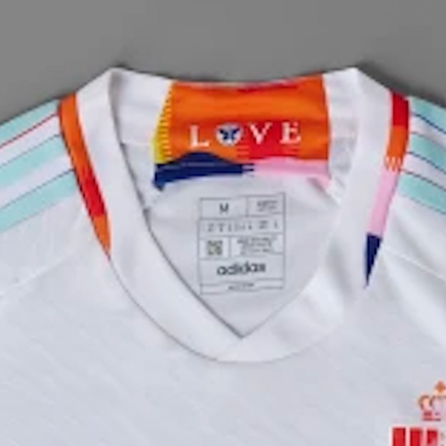 Afbeelding van FIFA haat liefde en verbiedt nu ook het Belgische uit-shirt op WK Qatar