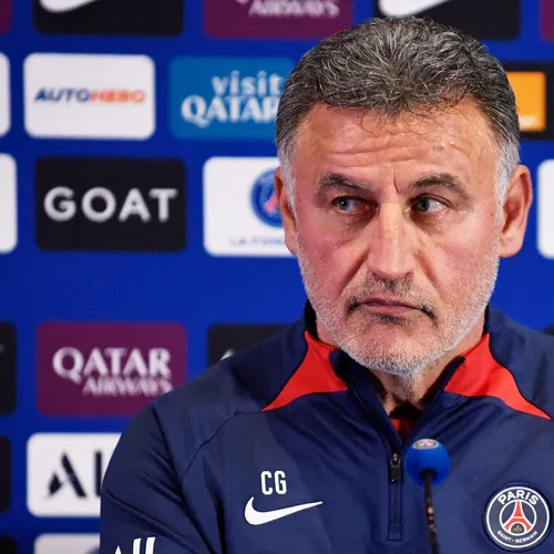 Trainer Paris Saint-Germain gearresteerd wegens racisme