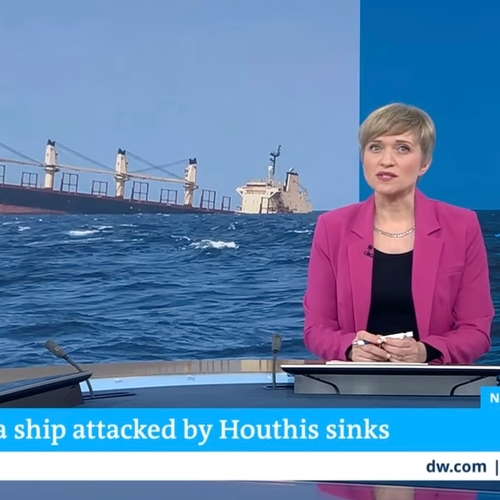 Houthi's brengen in de Rode Zee Brits vrachtschip vol kunstmest tot zinken, milieuramp dreigt