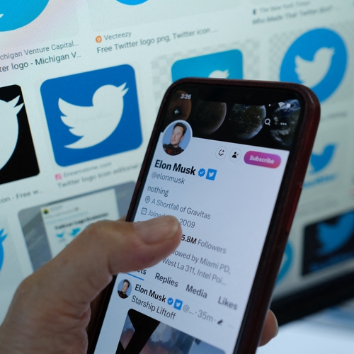 Ministerie van Financiën ontdekt dat Twitter een racistische beerput is en haalt video offline