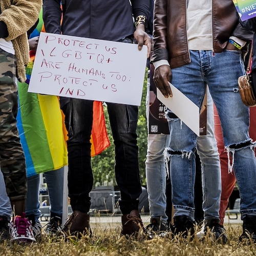 De onzichtbare strijd van lhbti+ vluchtelingen, er is actie nodig want woorden alleen gaan niks helpen