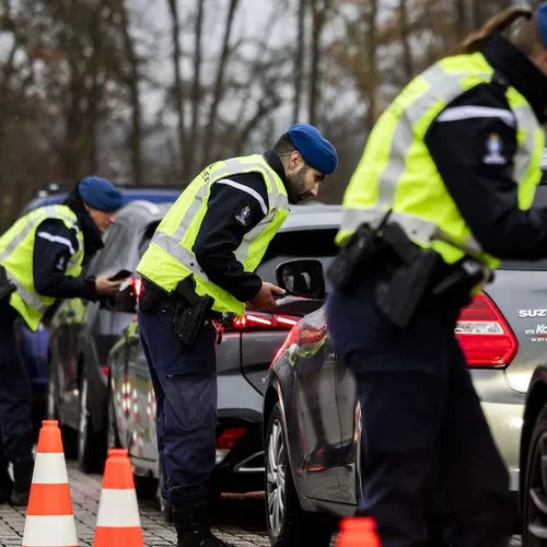 Vooral onschuldige burgers de dupe van symbolische grenscontroles