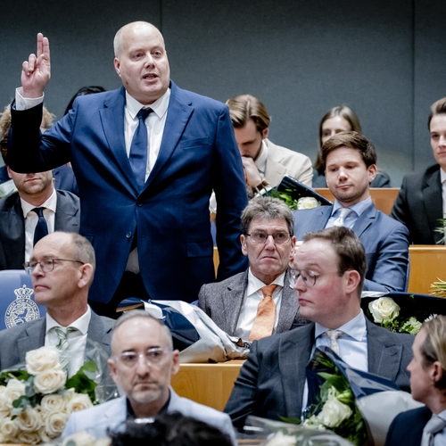 PVV-niksnut die nog nooit aan een Kamerdebat heeft meegedaan vindt zichzelf toch heel waardevol