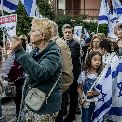 Israëli's vluchten naar Europa voor oorlogsgeweld, Cyprus en Griekenland in trek